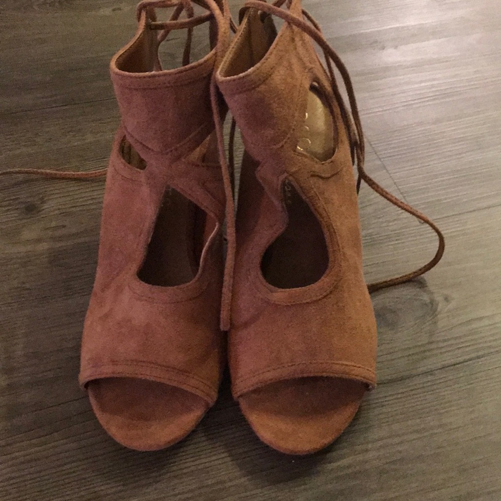 Coconuts by Matisse 6.5 platform sandal